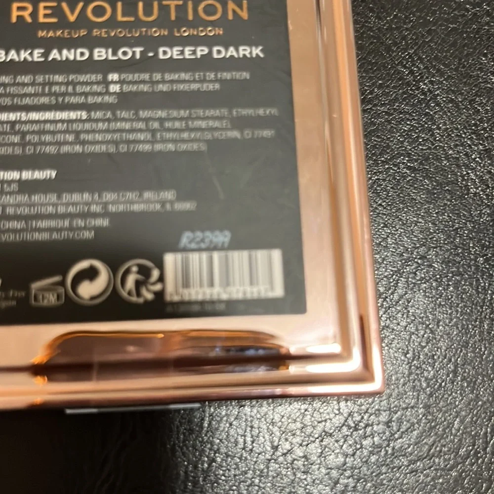 Revolution Bake & Blot Powder Deep Dark New 0.19 Oz New